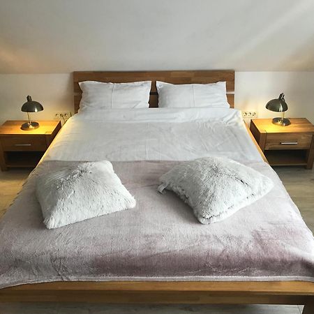 Apartament Modern Braşov Esterno foto