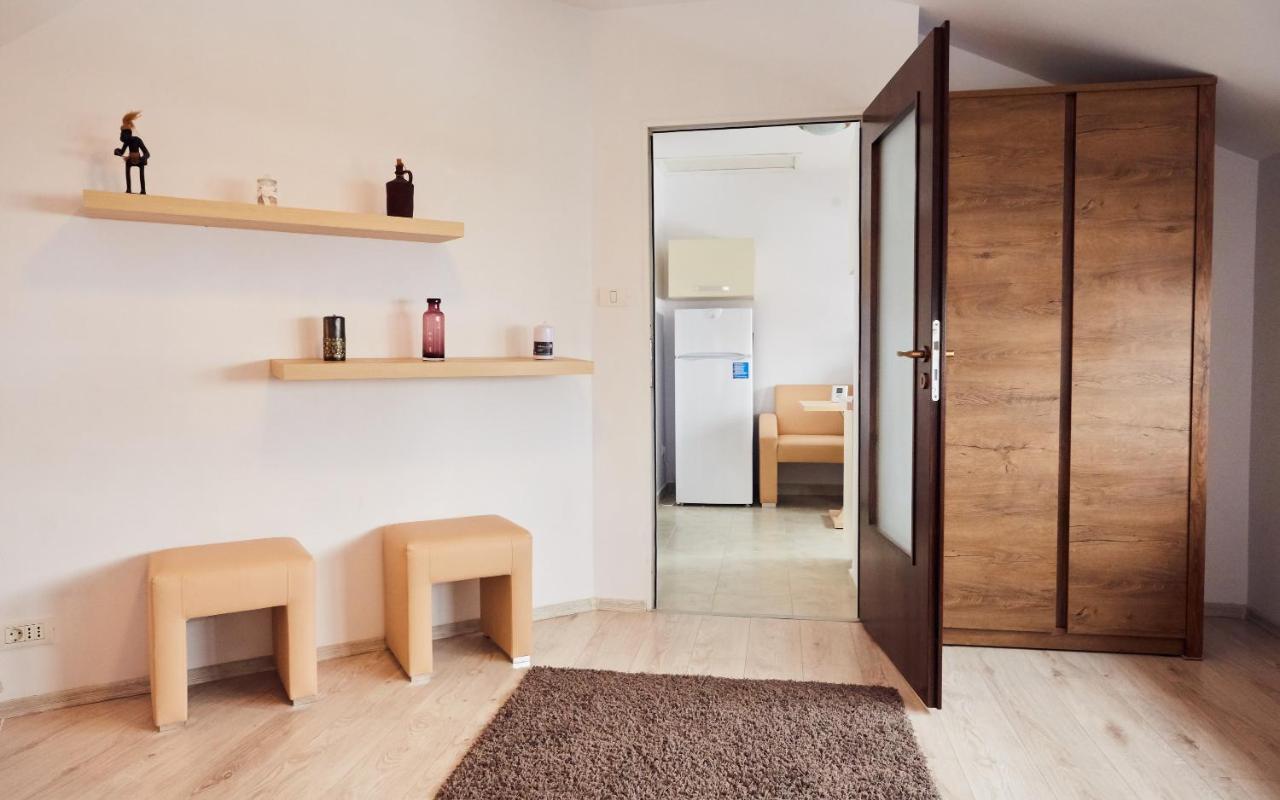 Apartament Modern Braşov Esterno foto