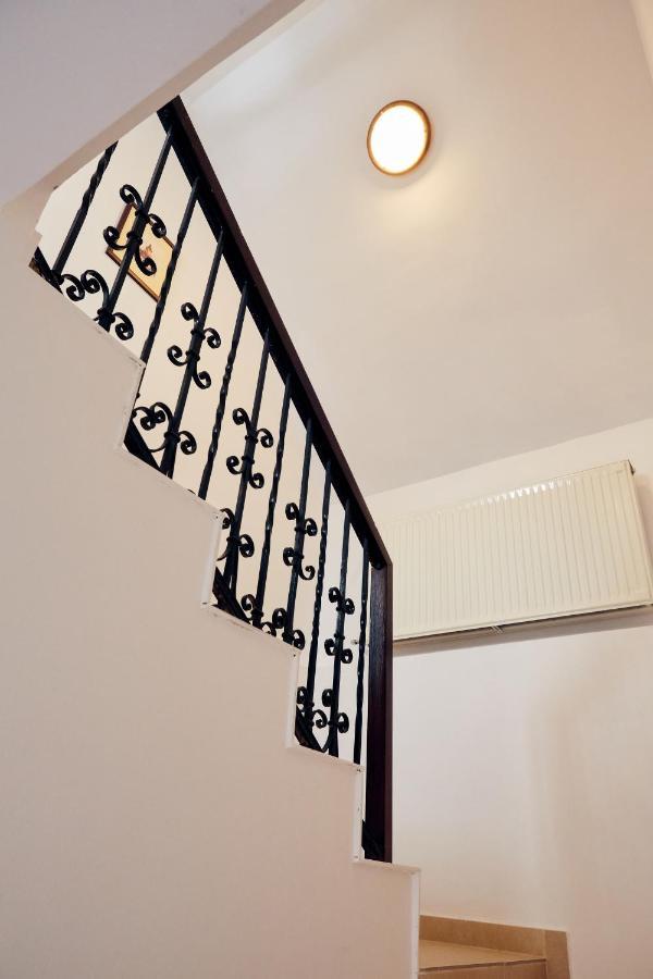 Apartament Modern Braşov Esterno foto