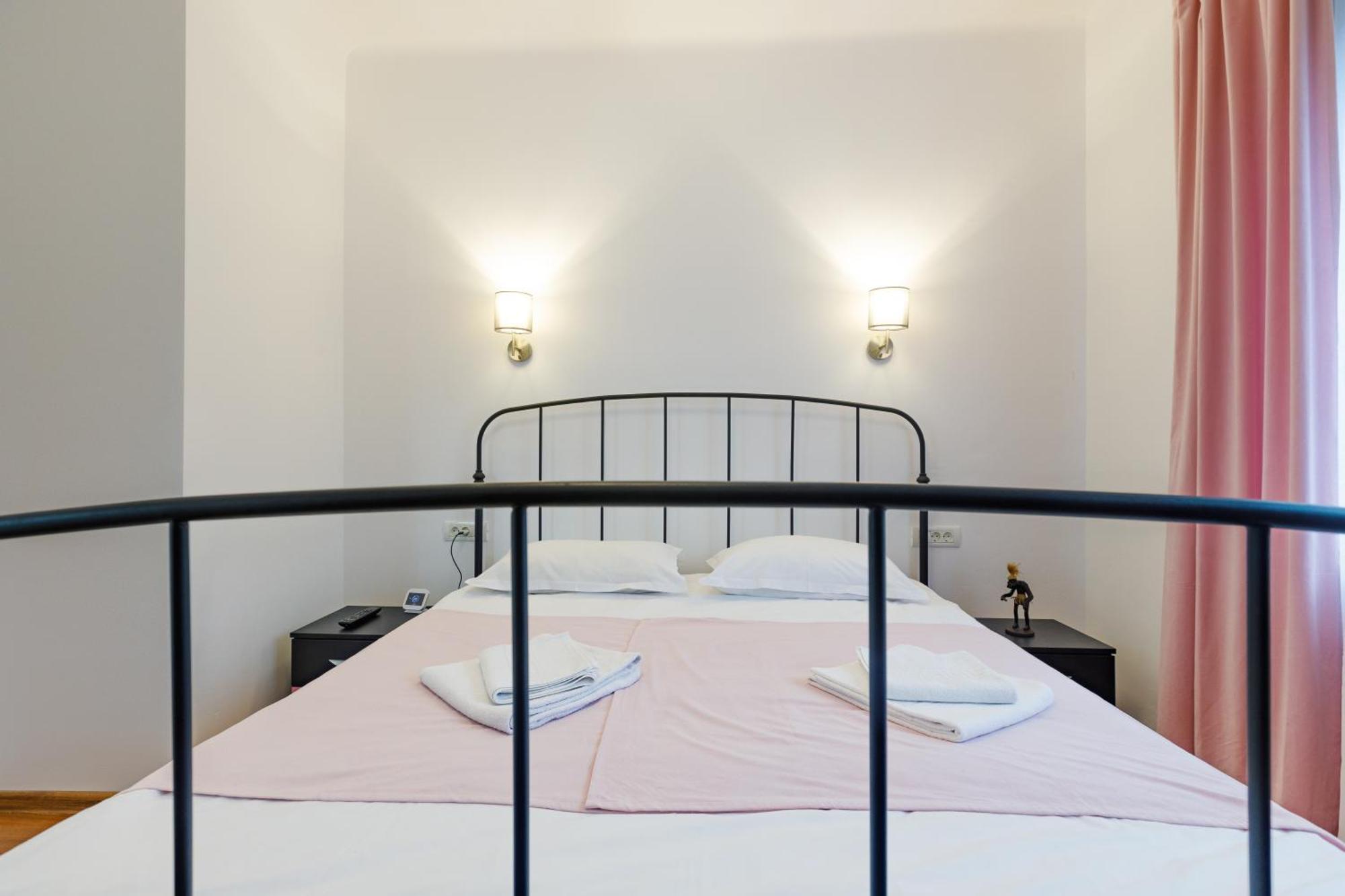 Apartament Modern Braşov Esterno foto
