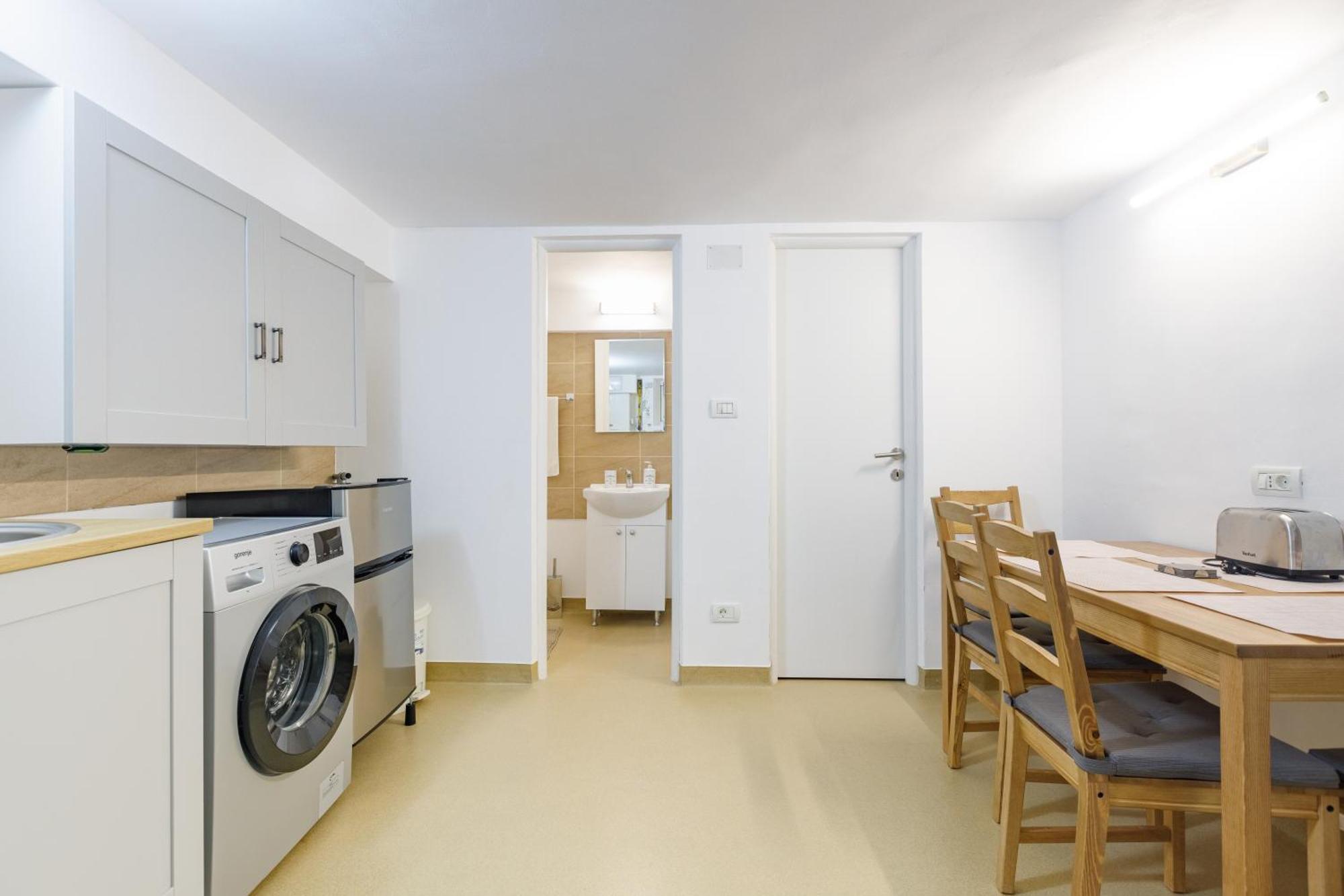 Apartament Modern Braşov Esterno foto