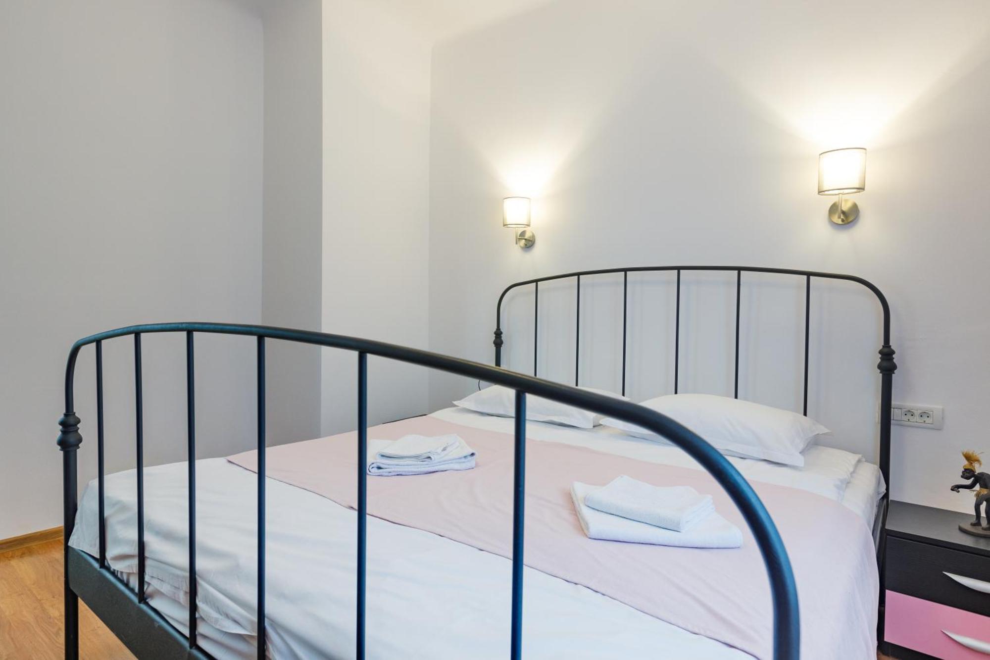 Apartament Modern Braşov Esterno foto