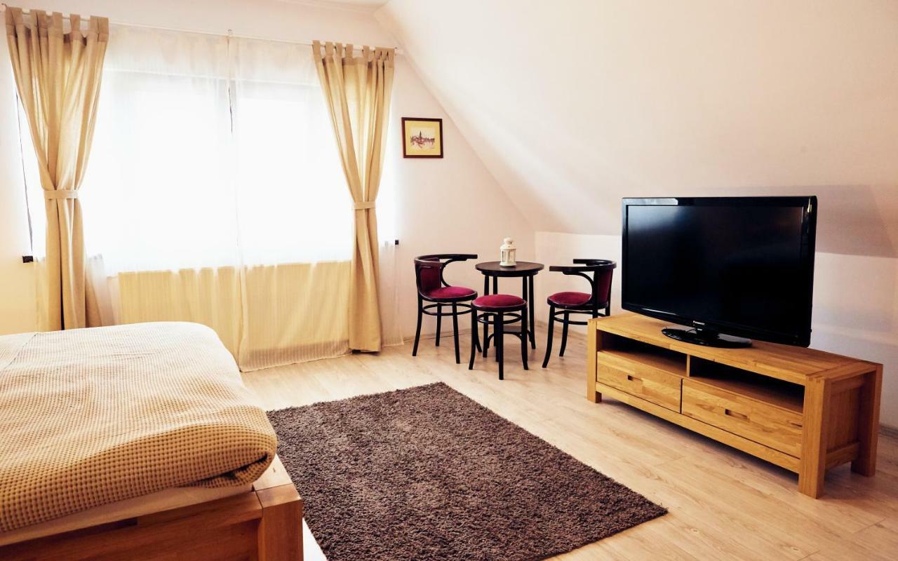Apartament Modern Braşov Esterno foto